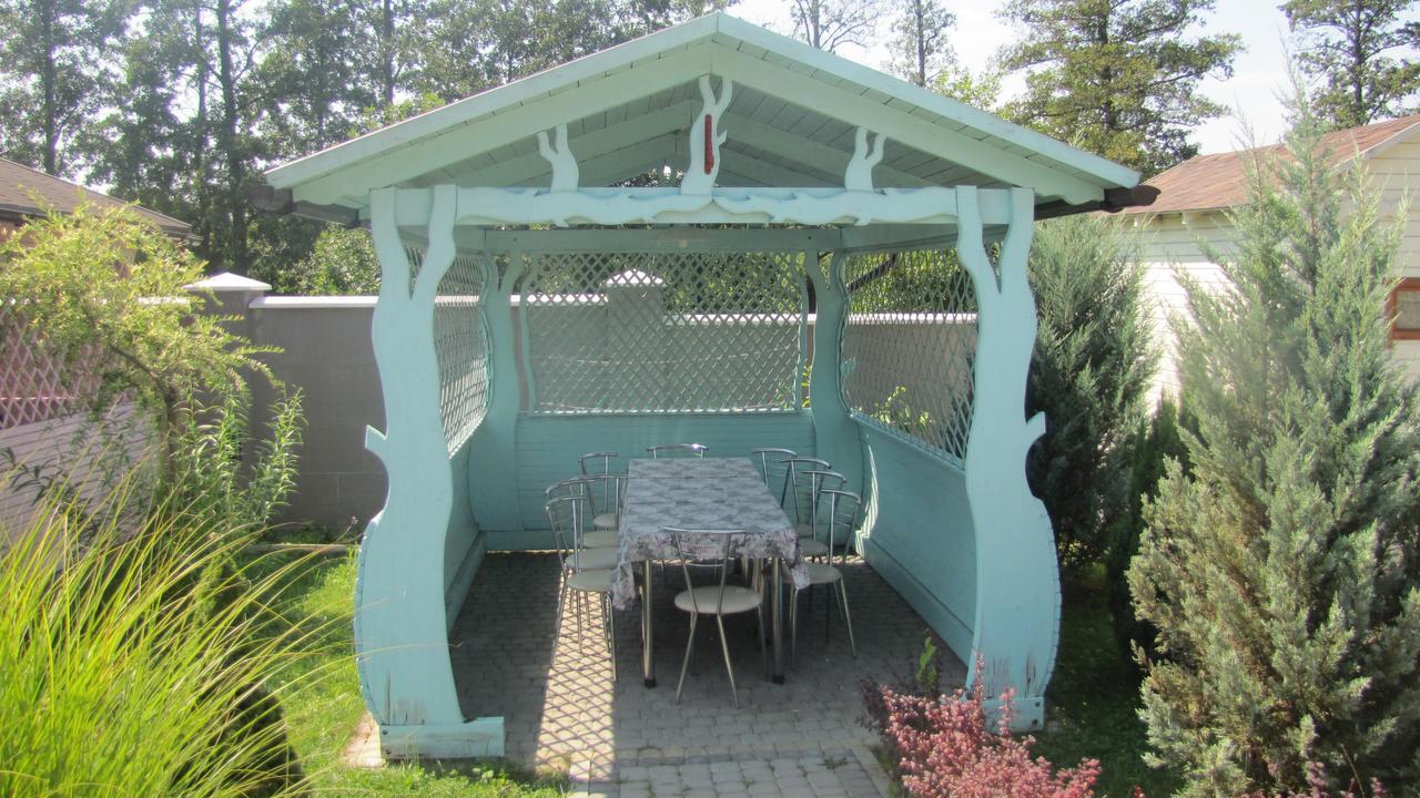 Mini Hotel Leon Lalovo 外观 照片