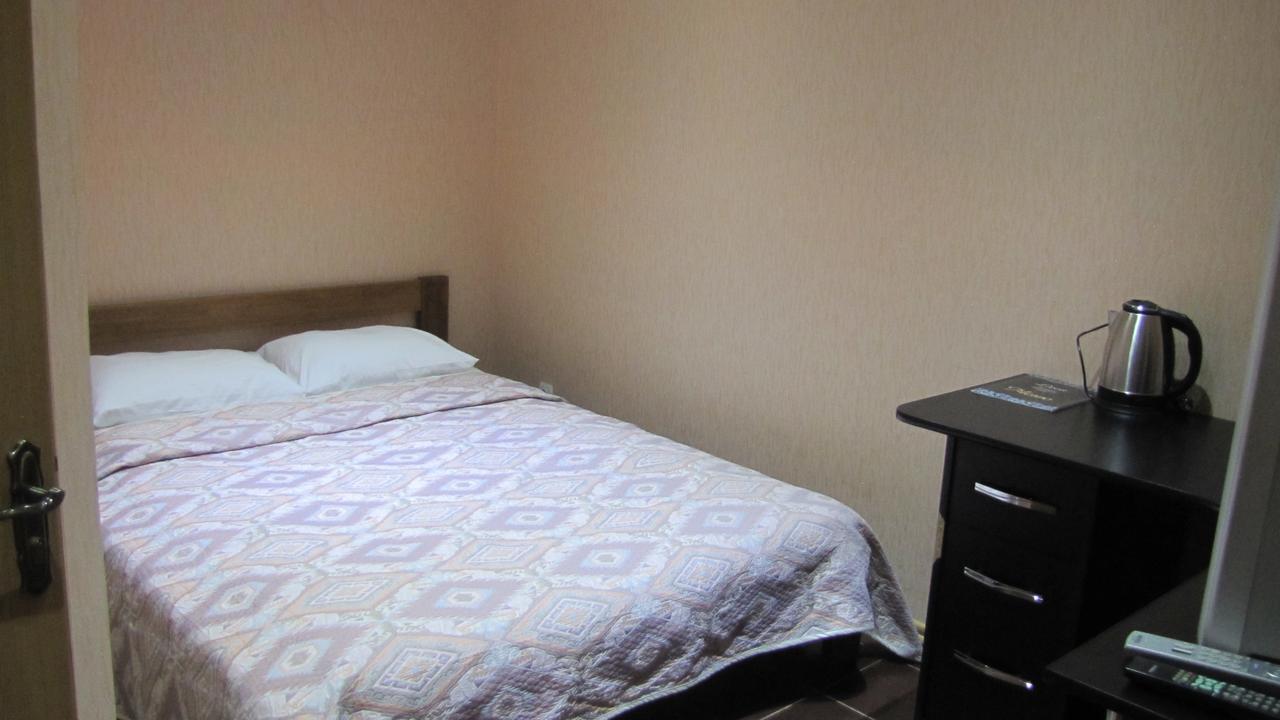Mini Hotel Leon Lalovo 外观 照片
