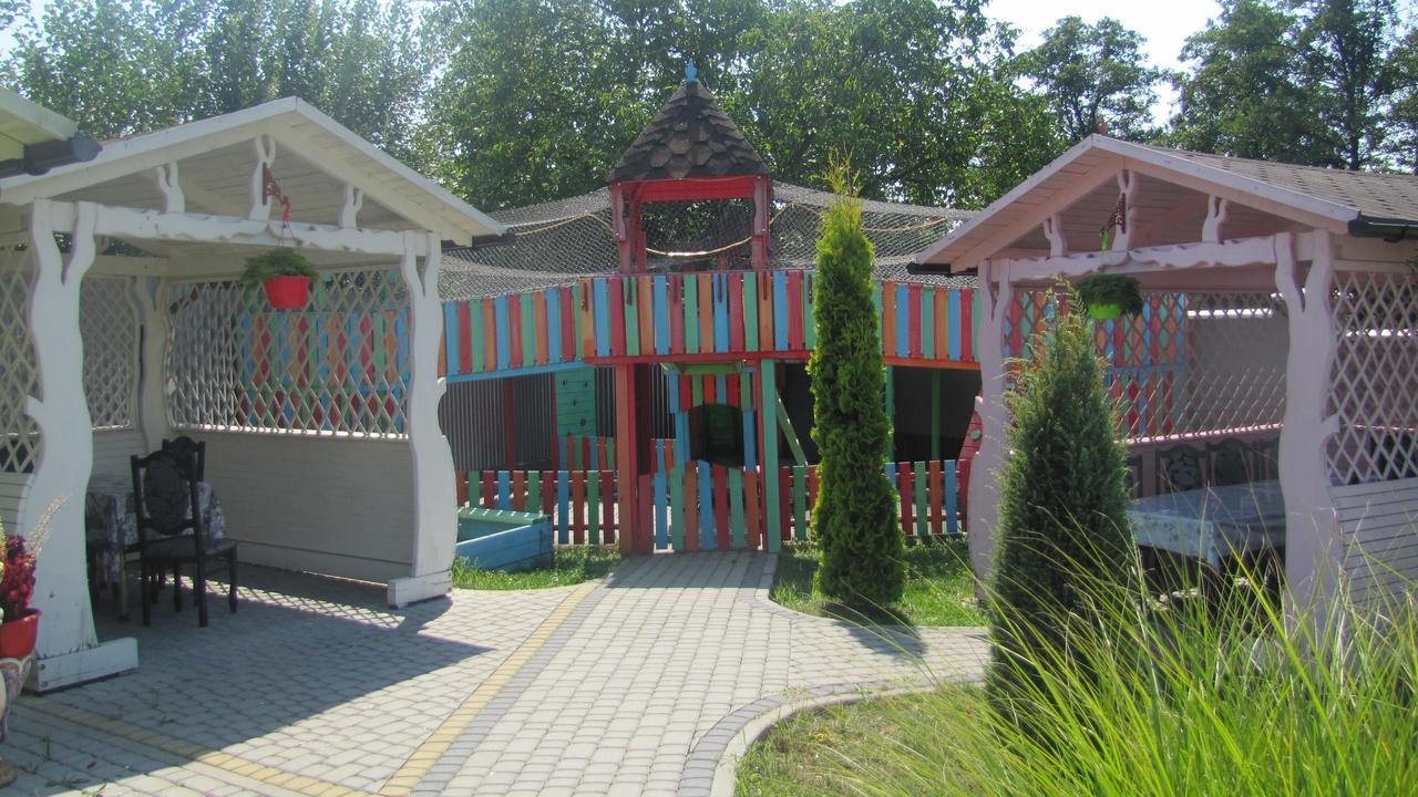 Mini Hotel Leon Lalovo 外观 照片