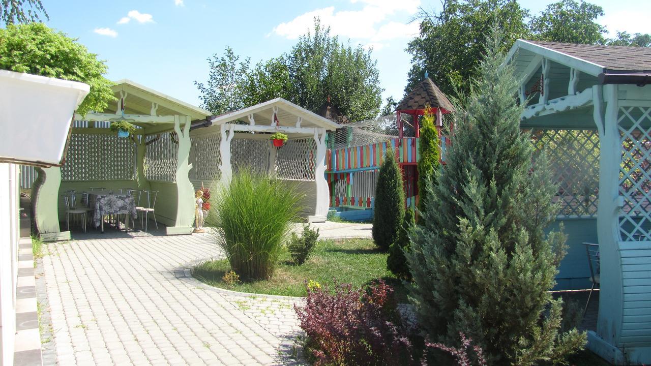 Mini Hotel Leon Lalovo 外观 照片